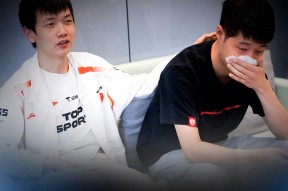 Rookie遭遇二十连败，DWG教练面临压力！的简单介绍