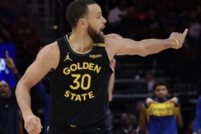 库里巅峰对决，东契奇与60激战TL分钟，爆冷胜负难料！的简单介绍