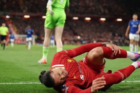 凯恩在利物浦比赛中败北，高光表现引发热议！的简单介绍